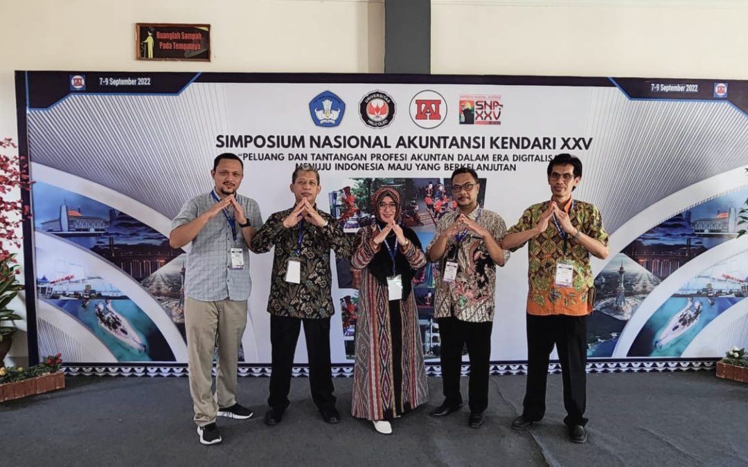 Participation of Accounting Lecturers of FEB Universitas Diponegoro at SNA XXV Kendari